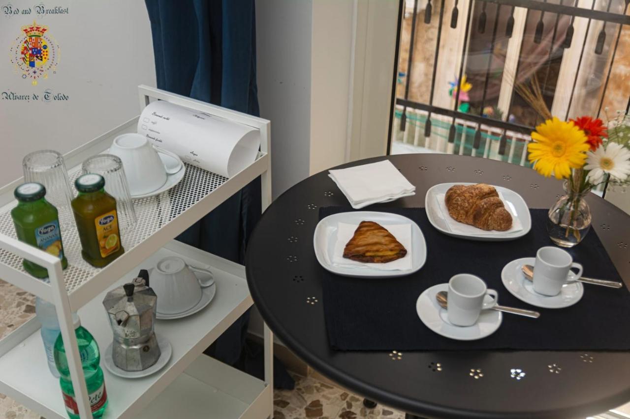 Alvarez De Toledo Acomodação com café da manhã Nápoles Exterior foto